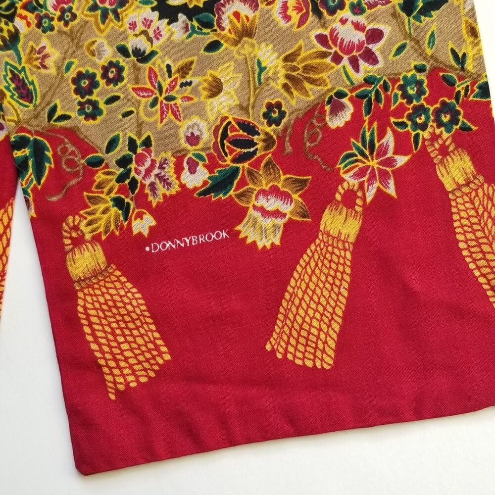 Donnybrook vintage scarf red with tassel print - Picture 3 of 4